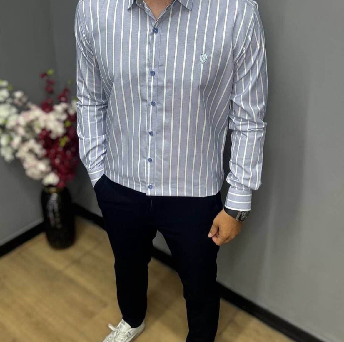 پیراهن مردانه مکوئین مدل راه راه جنس هوایی نازک